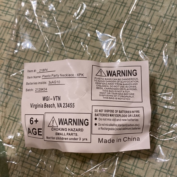 Light Up! NWT! Novelty Adult/ Teen Pacifier! 🍼🫦👄Hot Pink! - Picture 6 of 6